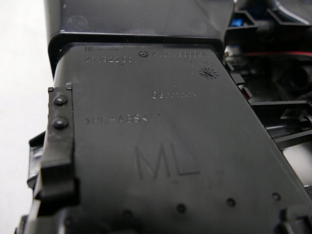 фото №13, Решітка обдув середня mercedes-benz оригінальний номер a2078300054