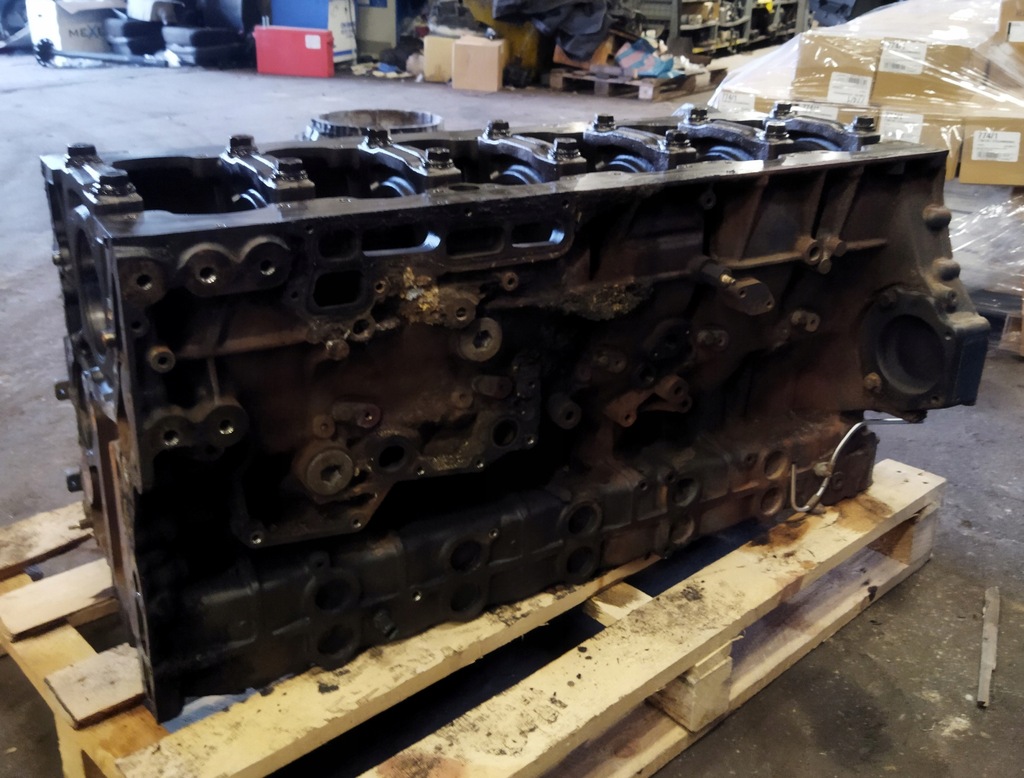 фото №1, Блок двигателя 1742414 daf xf cf 105