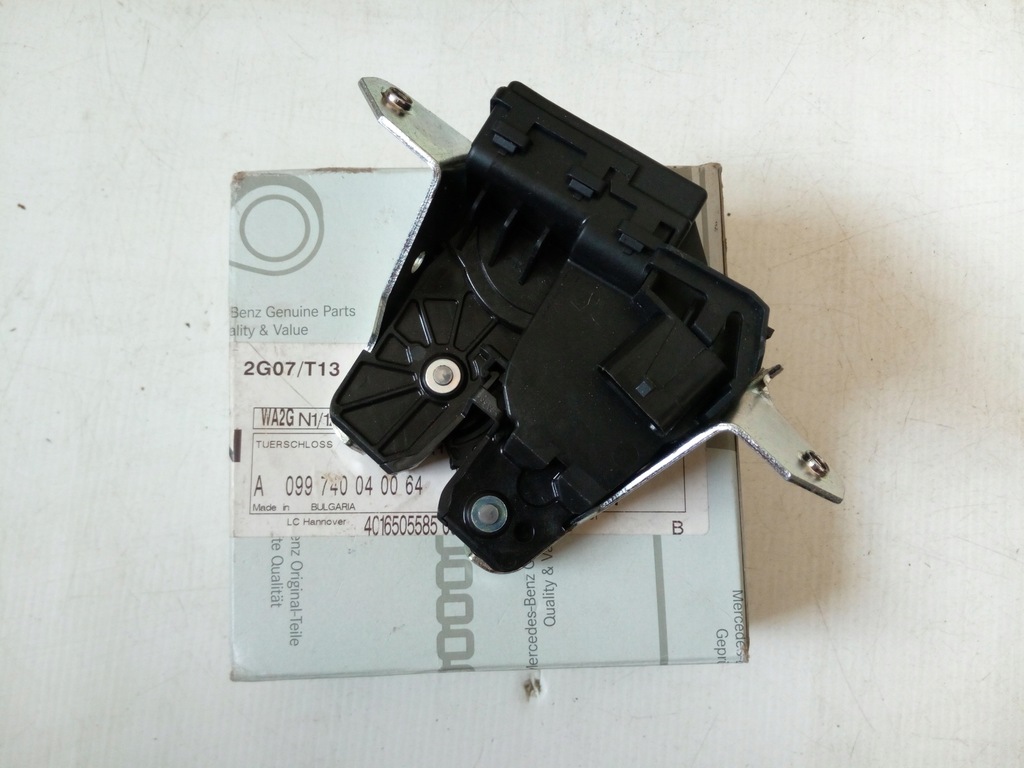 фото №1, Замок крышки mercedes w177 oryg.