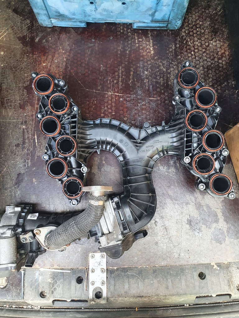 фото №3, Volkswagen оригинальный номер 059129711cs коллектор всасывающий