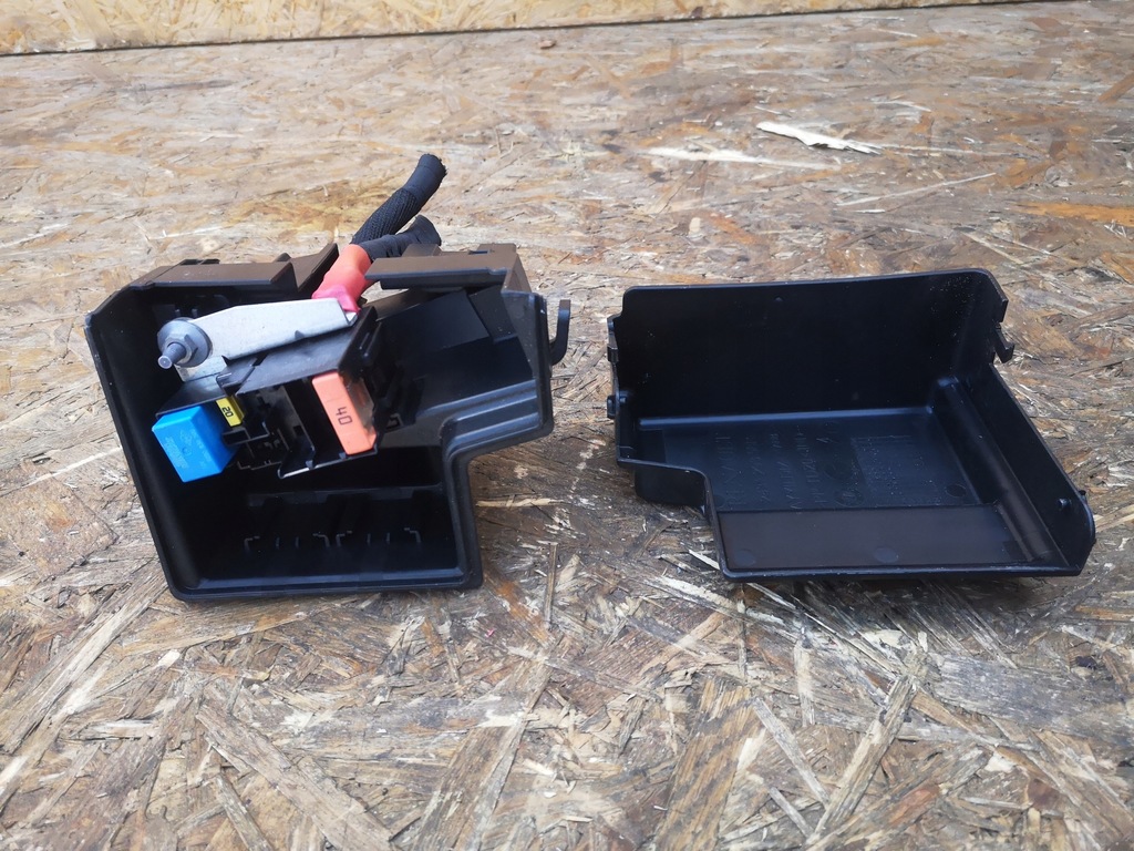 фото №7, Renault clio v коробка запобіжників корпус 1.5 adblue