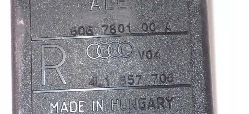 Купить Ремень безопасности правый  перед audi q7 4l1857706