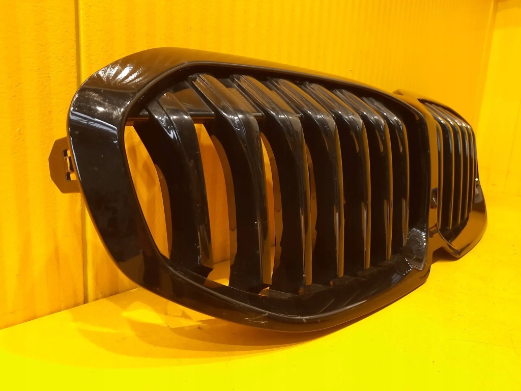 фото №5, Bmw 1 f40 решітка радіатора решітка радіатора бампера решітки радіатора scratched.