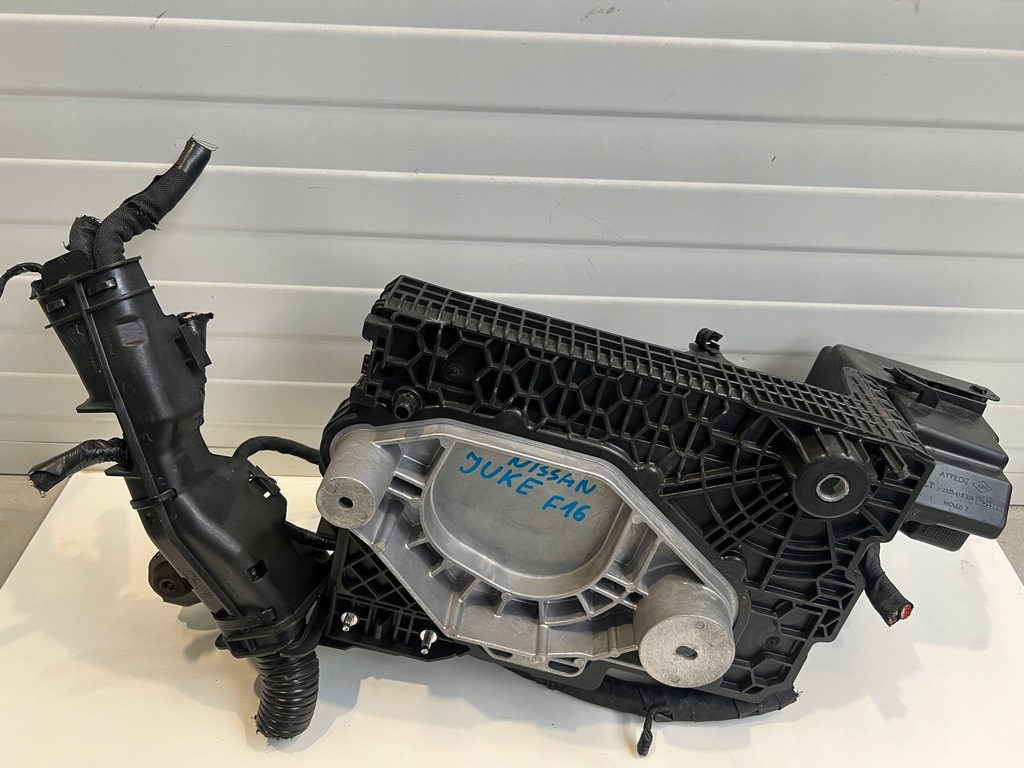 фото №1, Основание аккумулятор nissan juke ii f16 p1011233