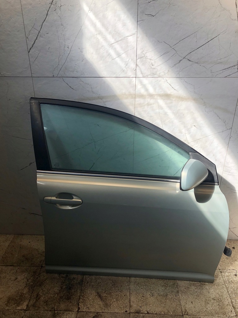 фото №1, Дверь передние правое toyota avensis t25
