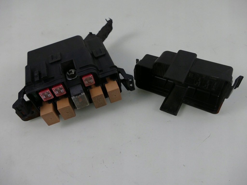 фото №1, Hyundai ix35 lift 1.7 crdi коробка предохранителей