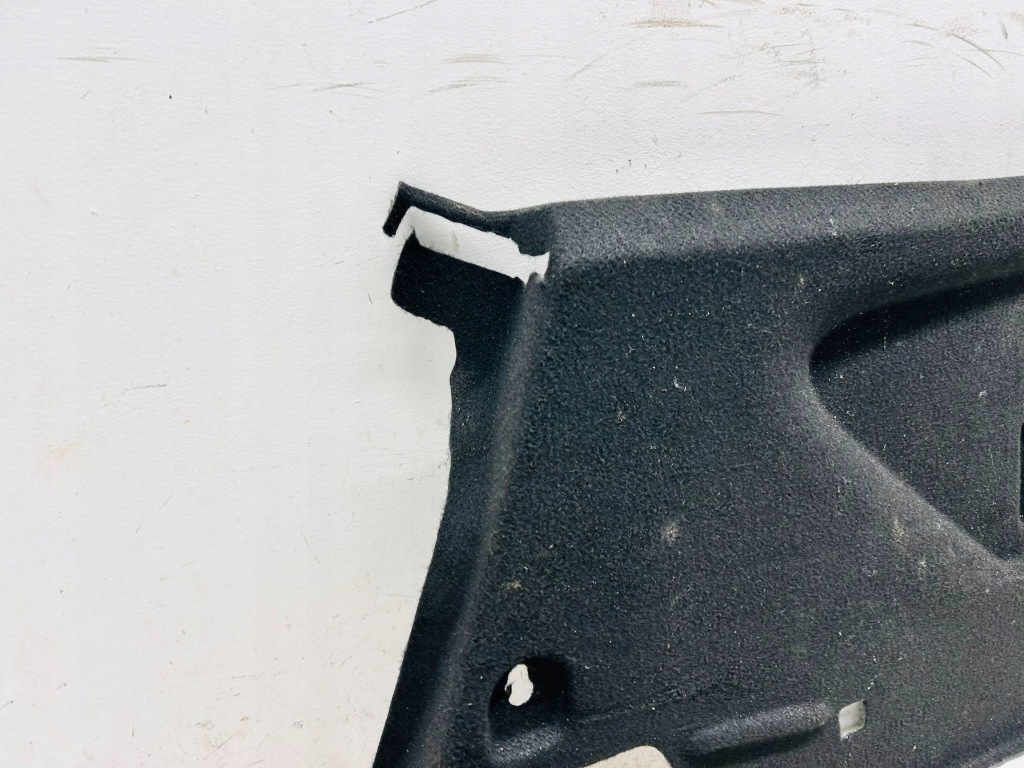 фото №7, Corolla e21 kombi 2.0h обшивка оббивка багажника правий права uszk