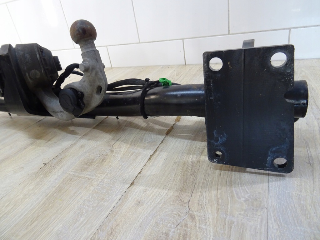 фото №12, Volvo v60 18- hak буксировочный оригинал volvo 32270816 llu