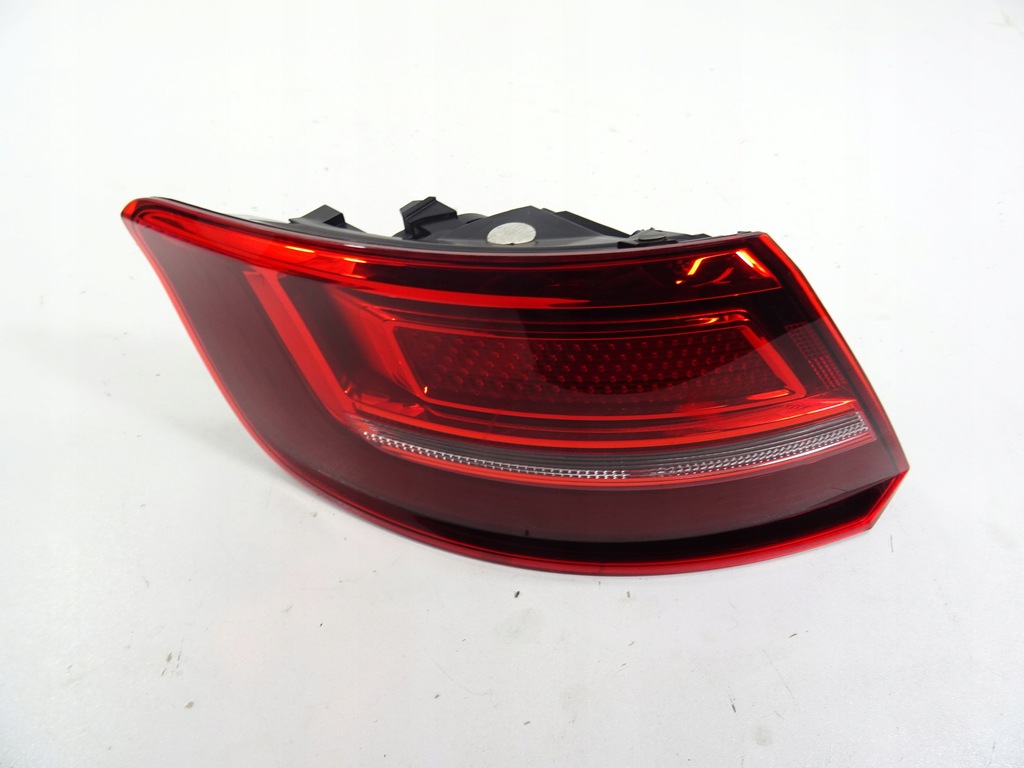 фото №1, Audi a3 8v лампа левая задняя задняя 8v4945069