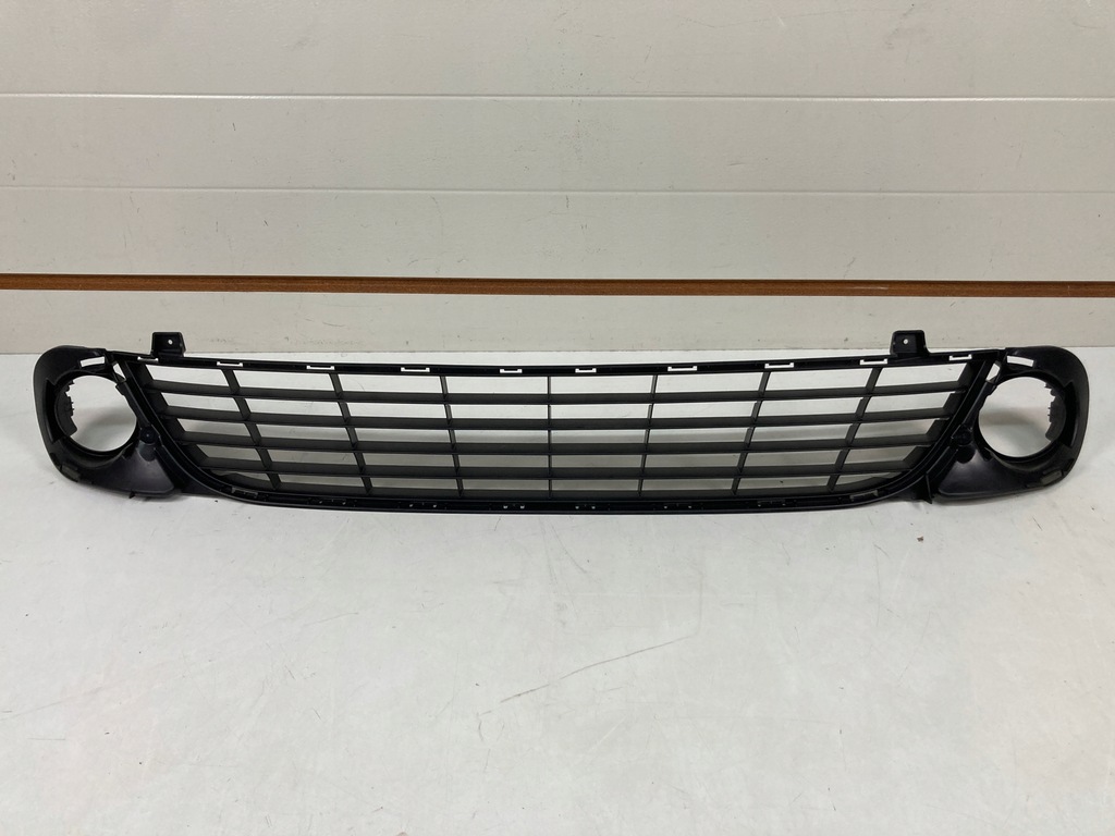 фото №1, Решётка бампера передний dacia lodgy