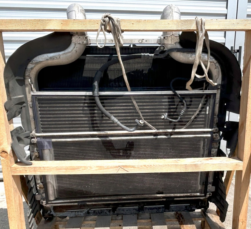 Радиатор воды 2125896 интеркулер 2125897 daf xf 106 480 гарантия Недорого