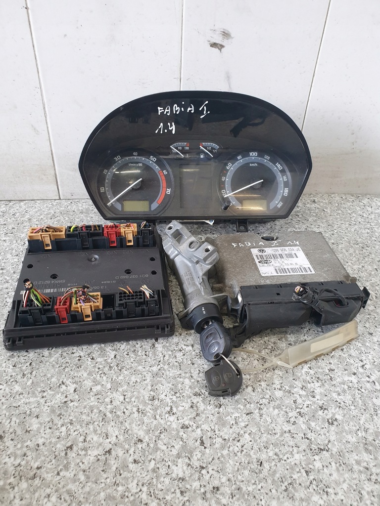 фото №1, Блок управления набор запуск fabia i 1,4 036906034je