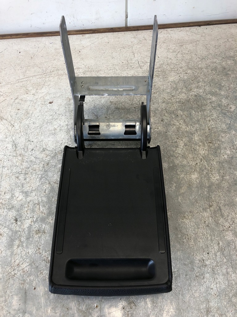 фото №7, Подлокотник кожа vw sharan 7n