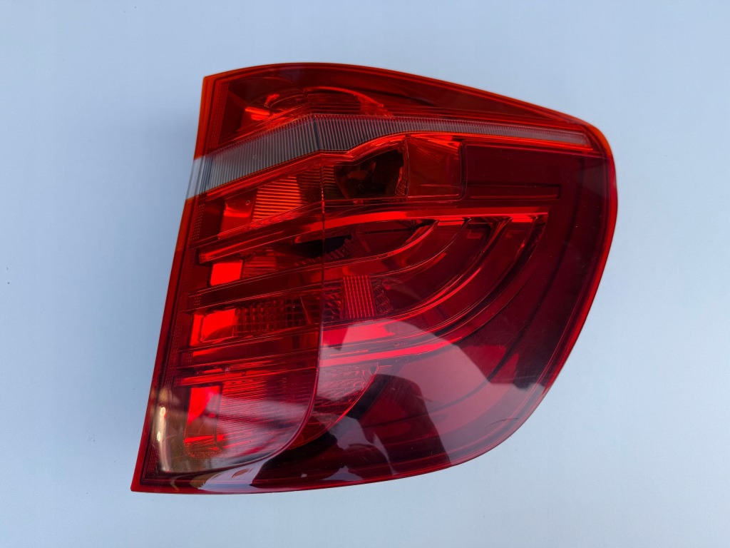 фото №1, Лампа задня права 7217306 bmw x3 f25