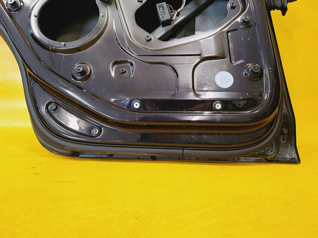 фото №10, Двері лівий задня ліва задні vw golf v plus lak: lc9z nr1717