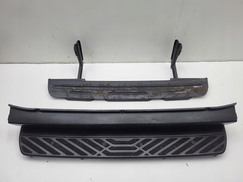 Купити Поріг підніжка бампер задній sprinter w906 накладка поріг багажника 906