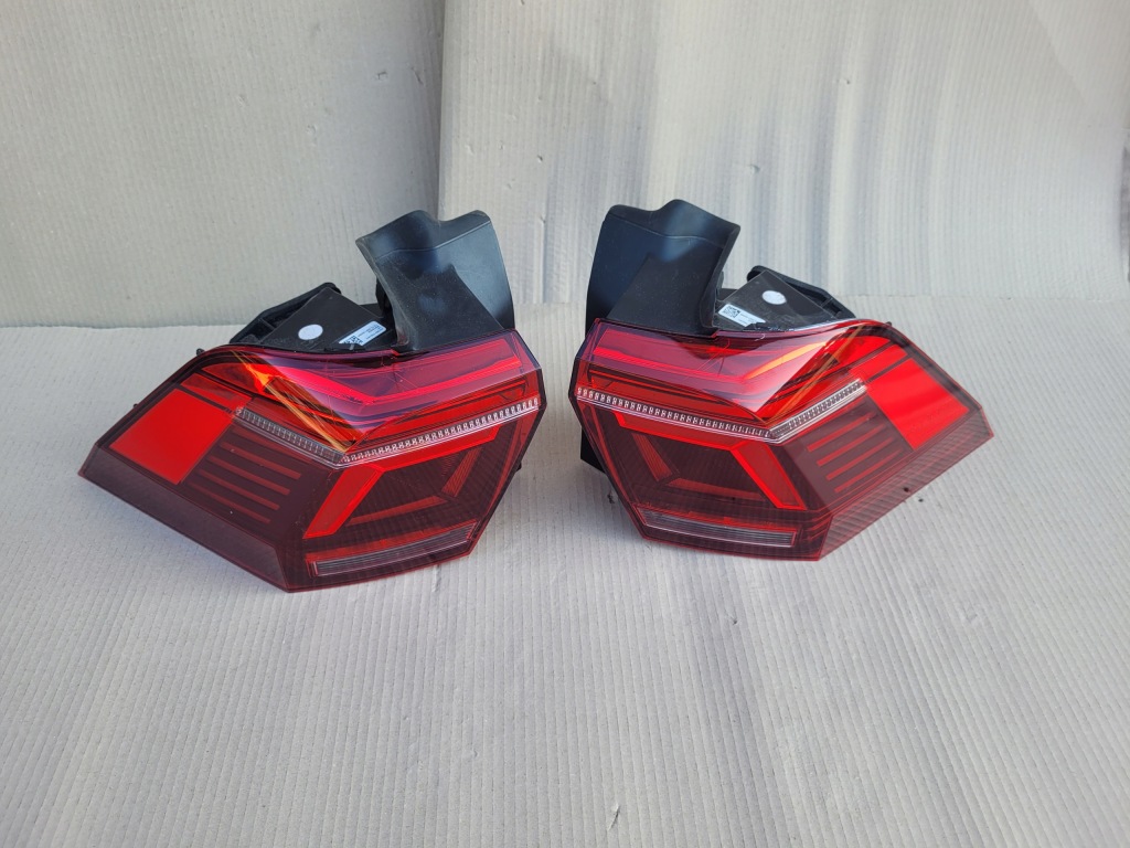 фото №1, Vw tiguan 5na iq light лампа задня задня rh/lh