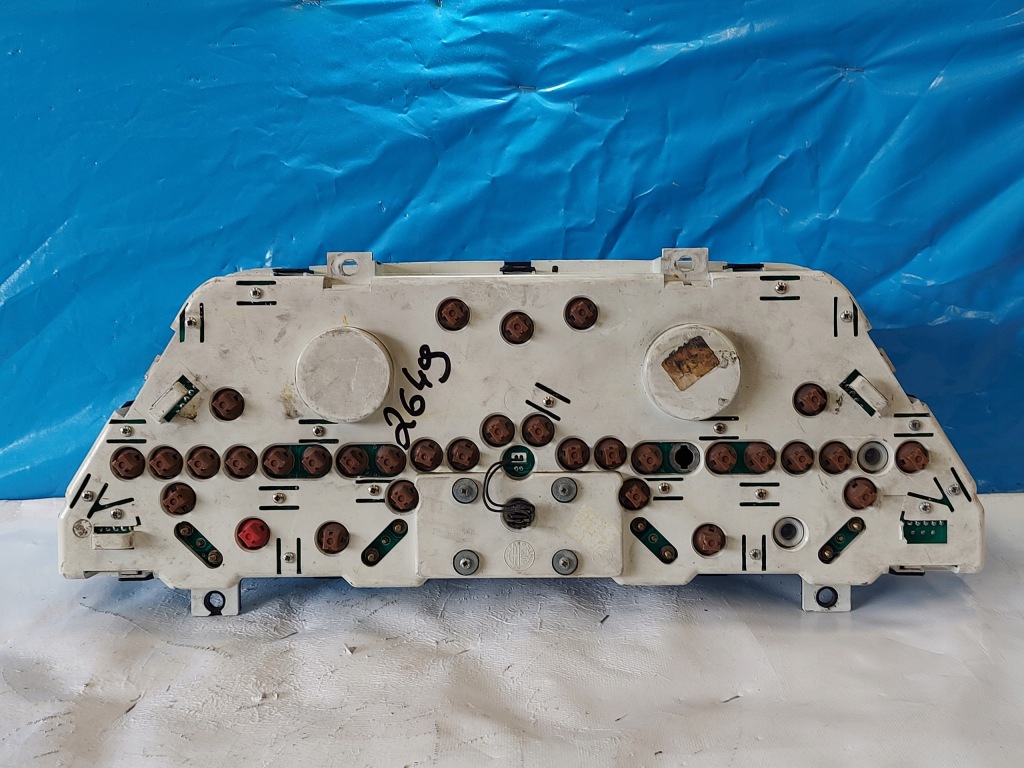 Лічильник приладова панель alfa 164 v6 Ціна