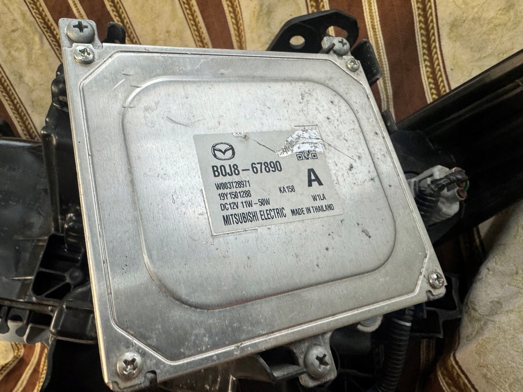 фото №3, Mazda 3 full led правий