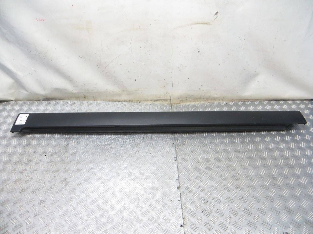 фото №1, Ssangyong tivoli молдинг порог правая 79560-35000