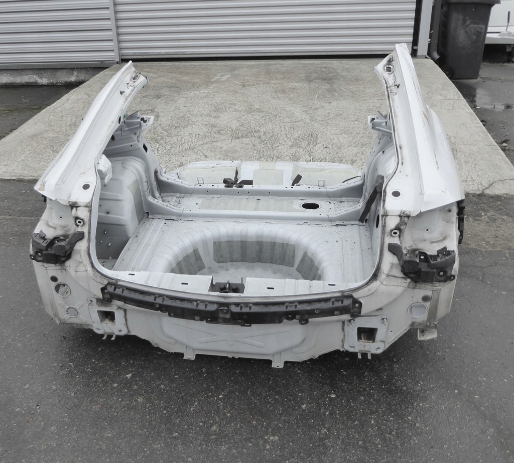 фото №1, Задняя поддон pas крылья opel insignia b hb