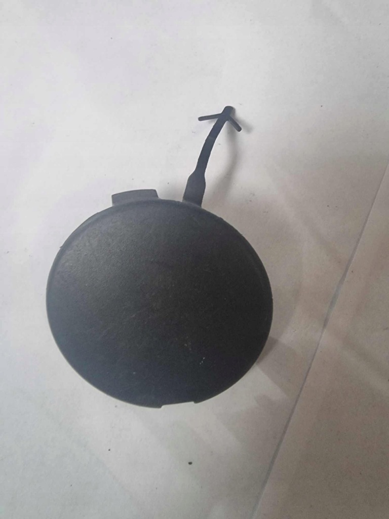 фото №2, Twingo ii lift - заглушка фаркоп бампера перед