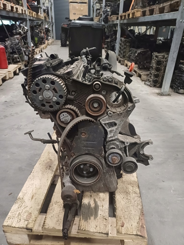 Купити Двигун audi a4 a5 a6 q5 2.0 tdi cah 2009r