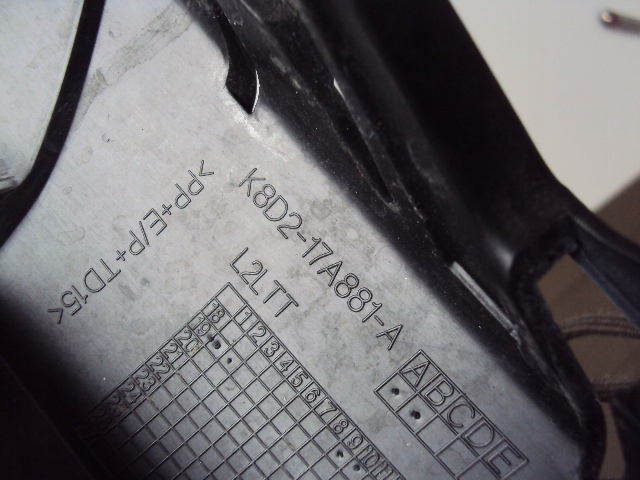 фото №3, Напрямна бампера правий задня range rover evoque l551