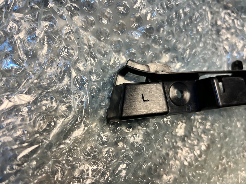 фото №6, Bmw e65 lift кронштейн кронштейн напрямна бампера лівий oem 51117135575