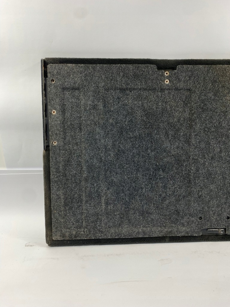 Пол бардачок плита коврик багажника mercedes w124 kombi s124 чёрный в Украине