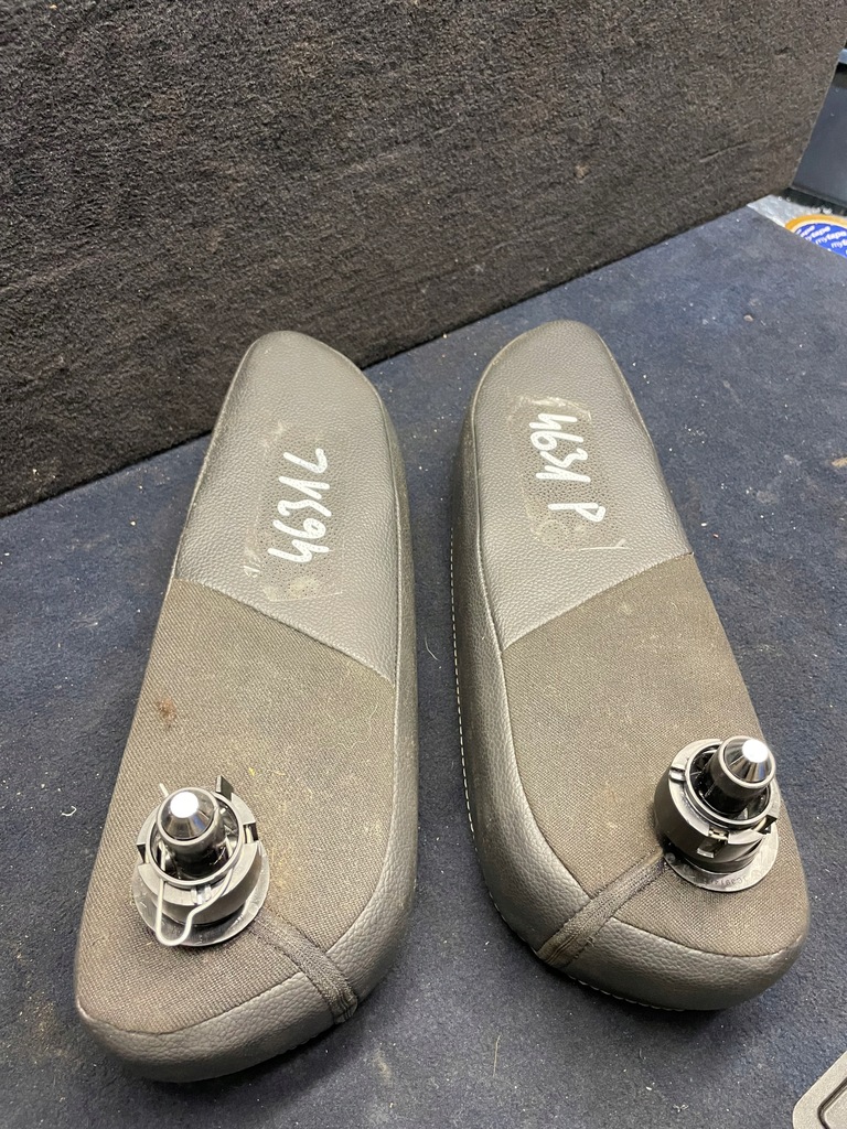 фото №2, Mercedes w251 підлокітник сидіння ii ряд