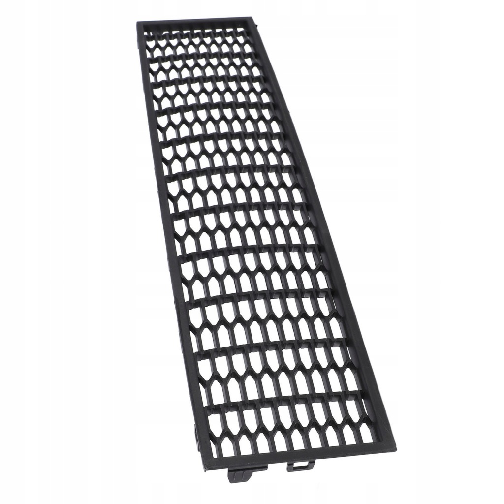 Нижняя средняя решётка сетчатая передний бампера 51117903894 решётка ds Киев