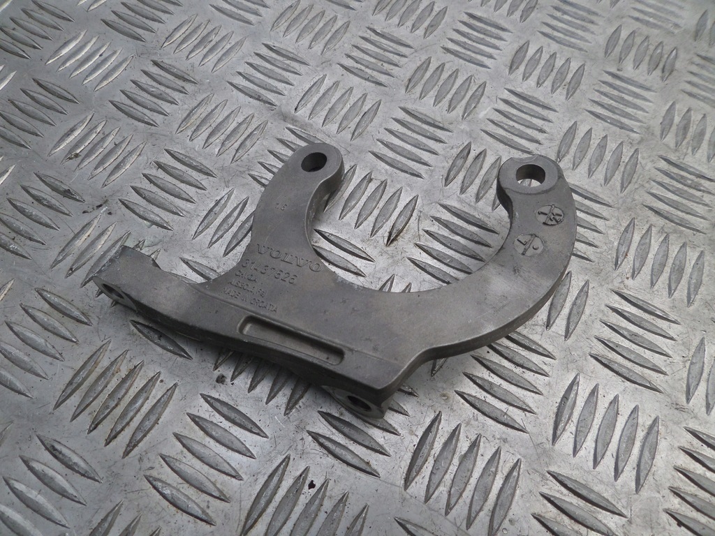 фото №1, Volvo xc60 2.0 t8 кронштейн двигателя 31437626