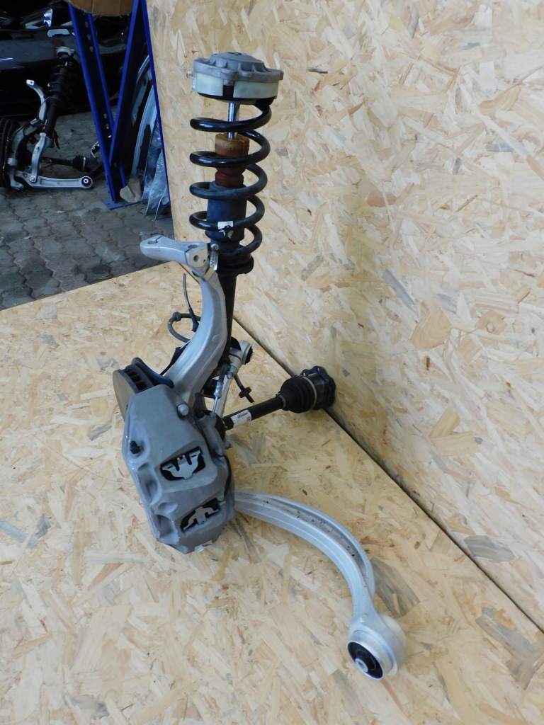 Audi q7 4m поворотний кулак ліва важелі амортизатор ступиця супорт привідний вал 4m0407241j Київ