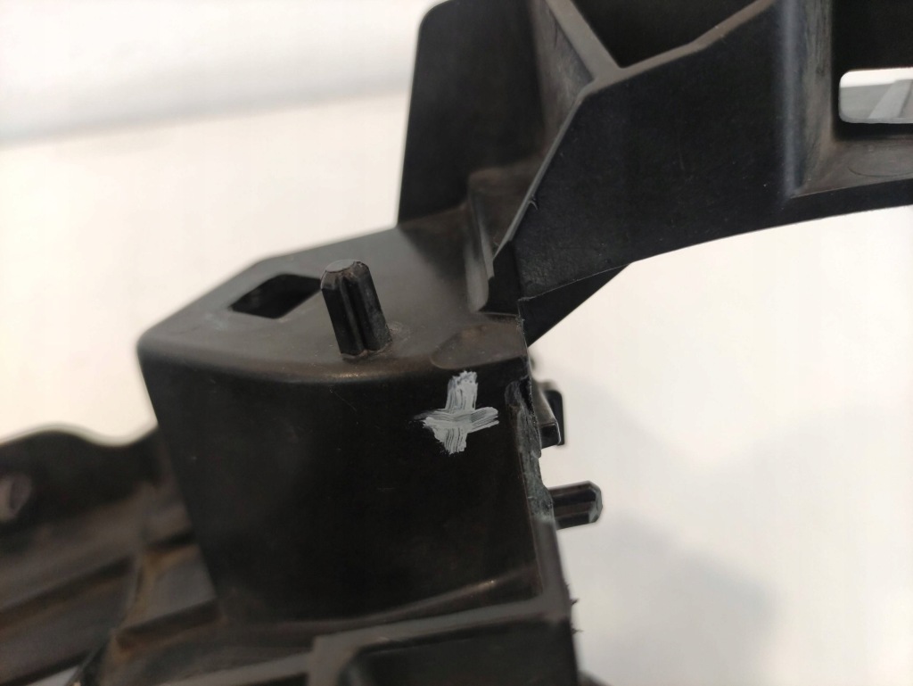 Mercedes-benz gle c292 кронштейн  фонари левый перед a2926200100 Киев