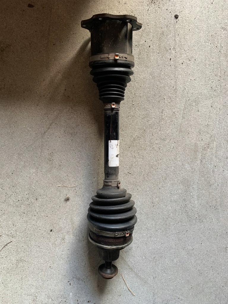 фото №1, Audi a4 a5 b9 8w0407271e приводной вал перед