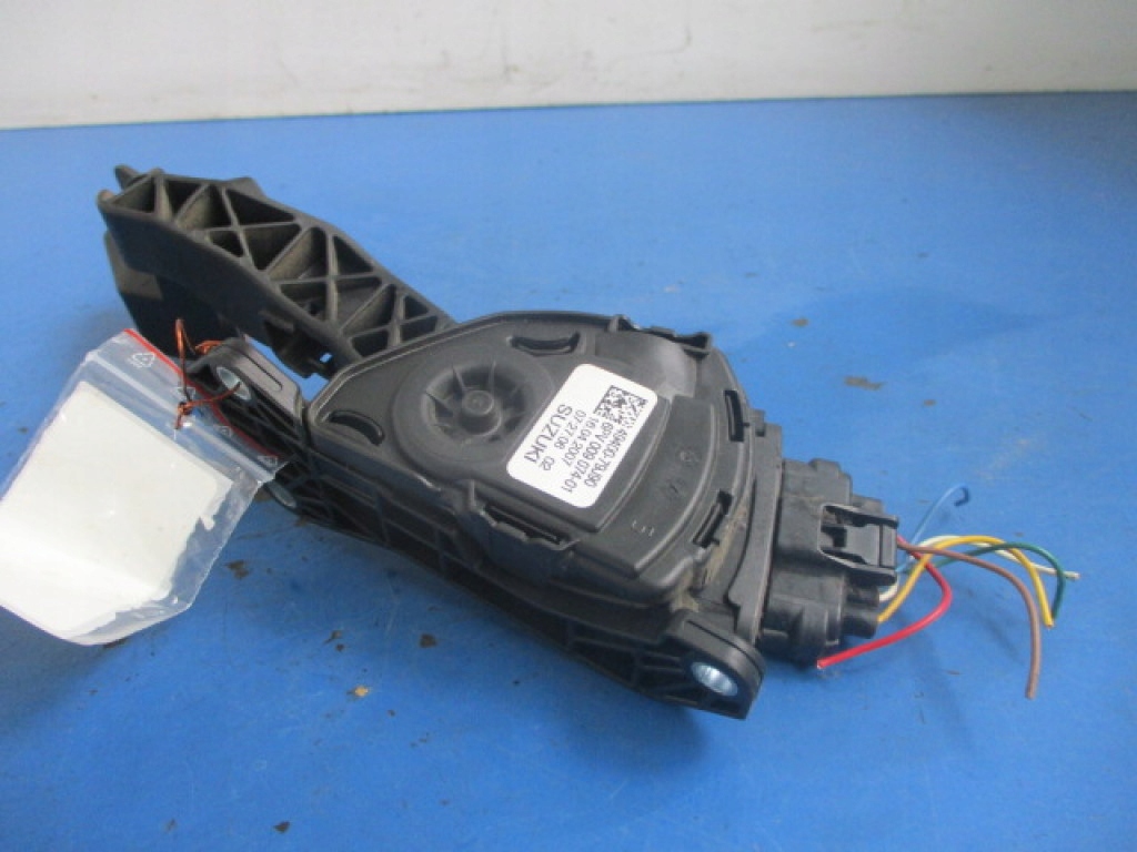 фото №5, Suzuki sx4 fiat sedici i педаль потенциометр газа 49400-79j90 hella