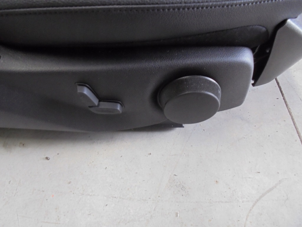 фото №5, Mercedes c klasa w204 lift sedan комплект сидений заднее сиденье обшивки подлокотник