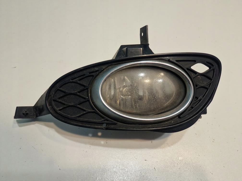 фото №1, Mercedes cls i c219 04- левая решётка противотуманная фара перед