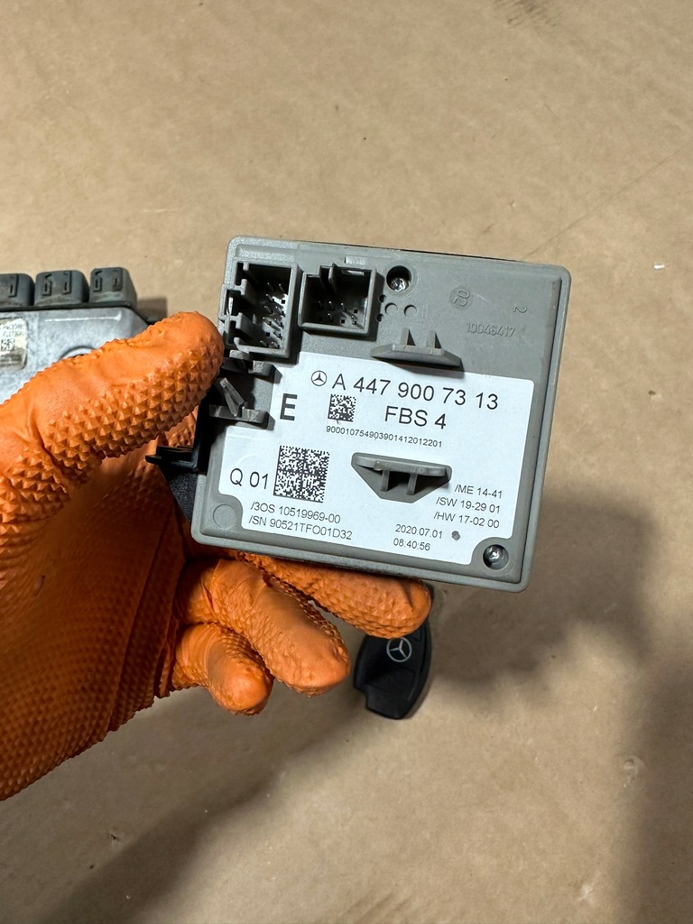 фото №9, Набор стартовый, блок управления двигателя, замок зажигания, бортовой компьютер mercedes w447 cz,vito