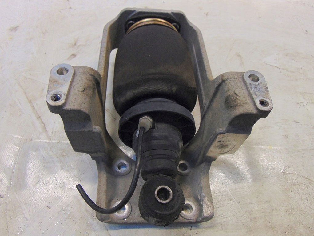 фото №2, Scania r420 r 08r подушка кабіни лівий задня