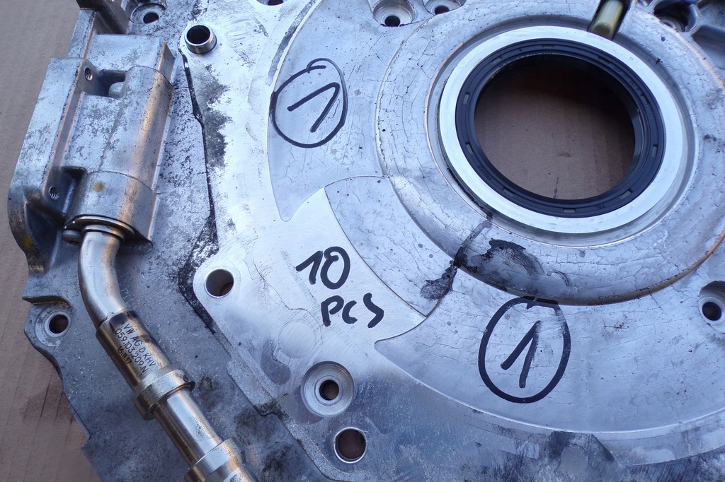 фото №2, Корпус распределительного вала 059103171df vw audi skoda 3.0tdi