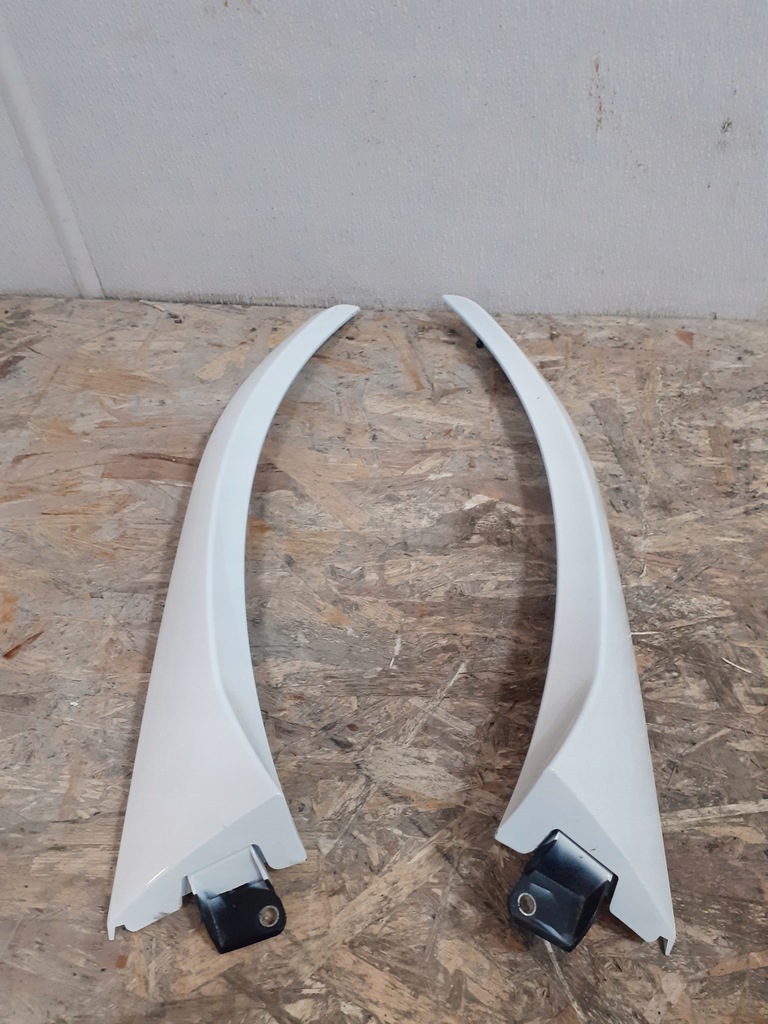 фото №1, Maserati levante молдинг кришки задня ліва права 670111580