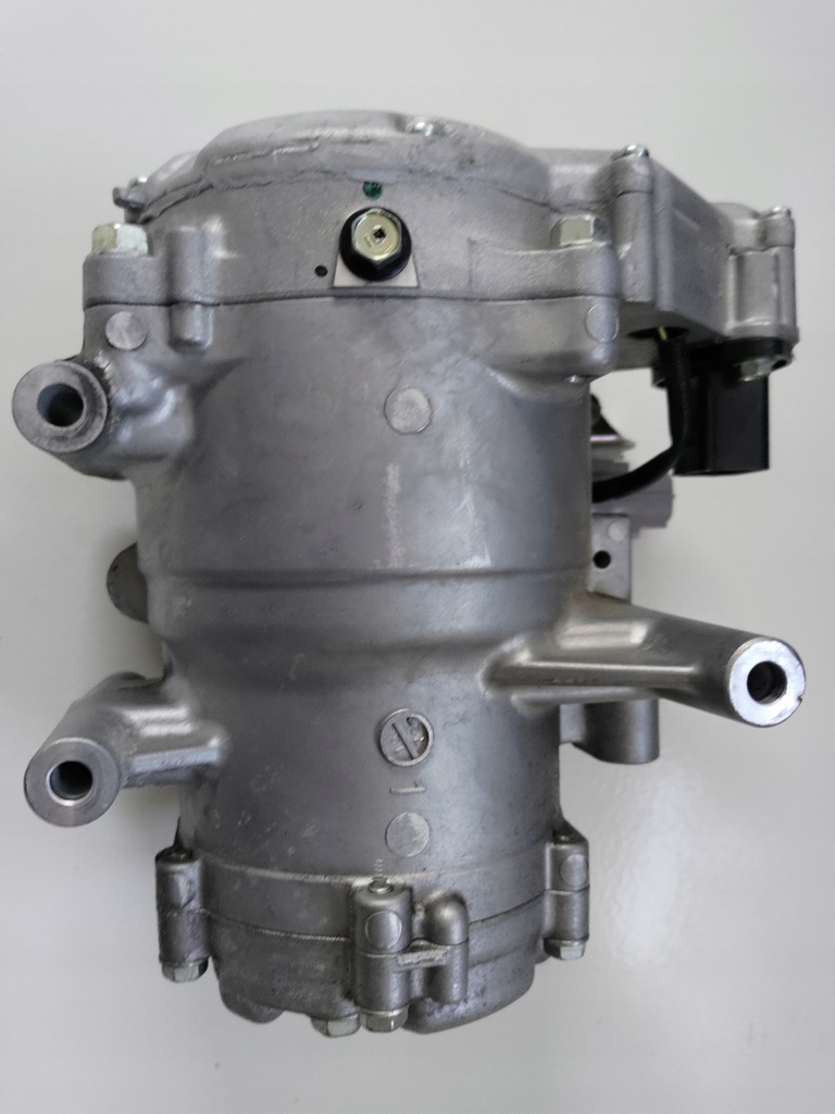 фото №4, Eclipse cross outlander компрессор кондиционера 2.4 phev насос