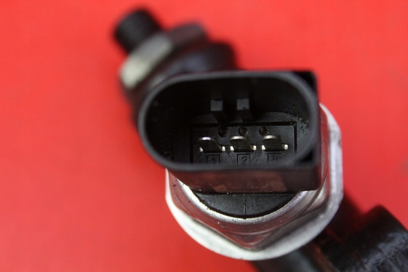 фото №7, Молдинг впрыскная uhz 4r8q-9c066-ac 5ws40128 citroen c6 i 2.7 hdi v6 204 km