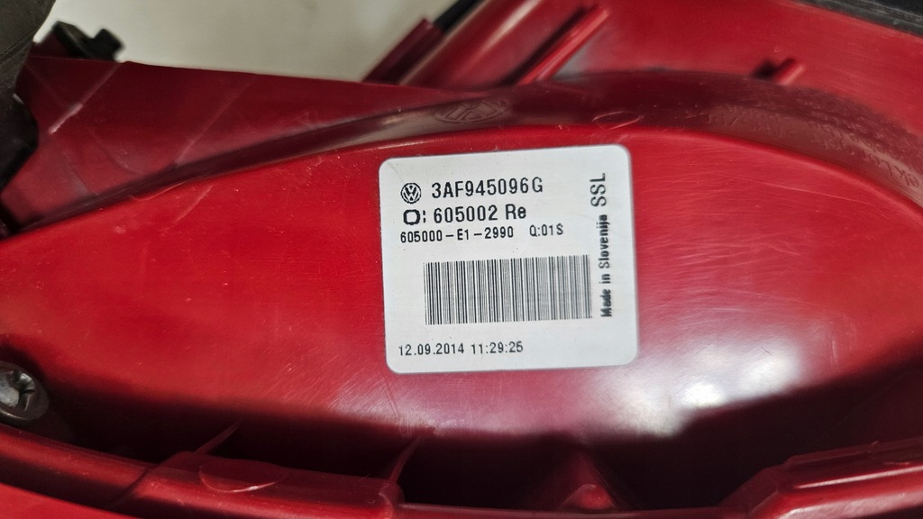 фото №10, Лампа задня задня права vw passat b7 kombi 3af945096g