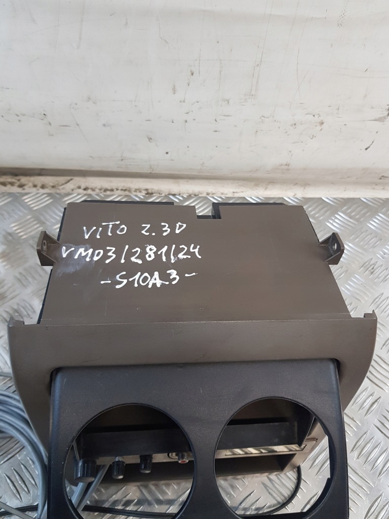 фото №8, Тунель середній полиця кронштейн na чашки mercedes vito w638 a6386800358