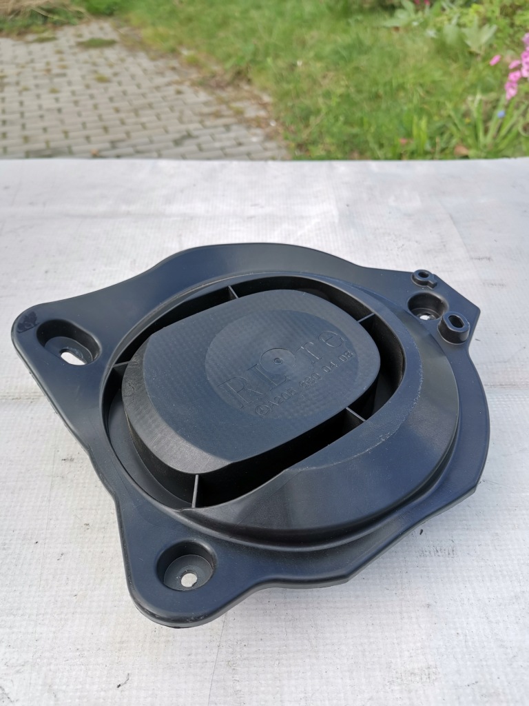 фото №1, Заглушка динаміка mercedes w205 2.2 cdi 2056800408