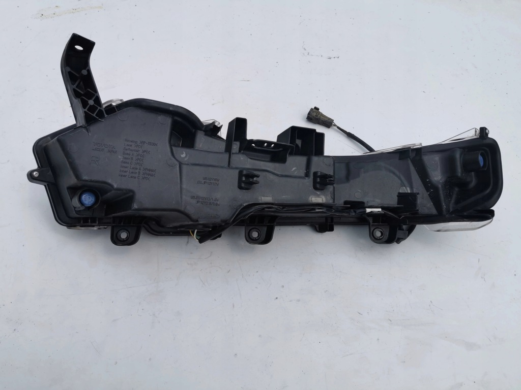 фото №3, Lexus nx 300h 2021 лампа передня протитуманна фара правий le