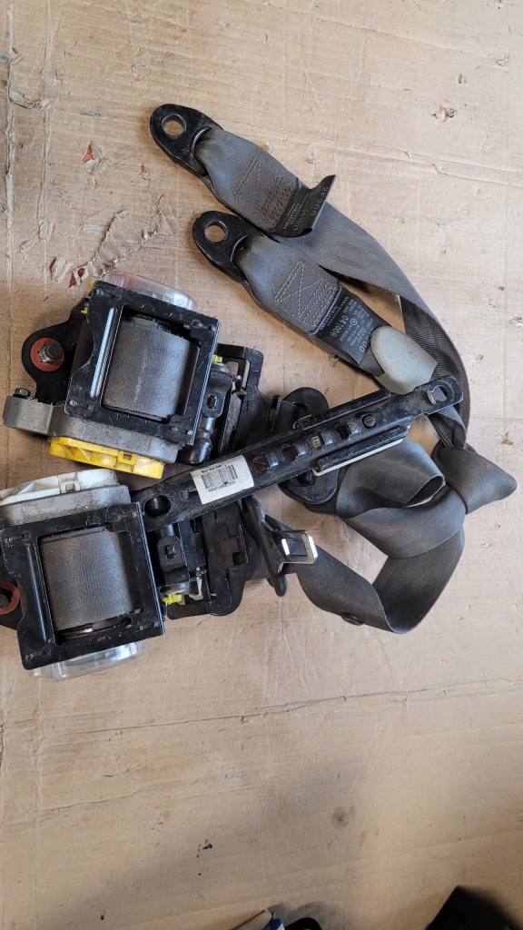 фото №1, 2 x натягувач pas ремені kia cerato 88810-2f200 88820-2f200 оригінал